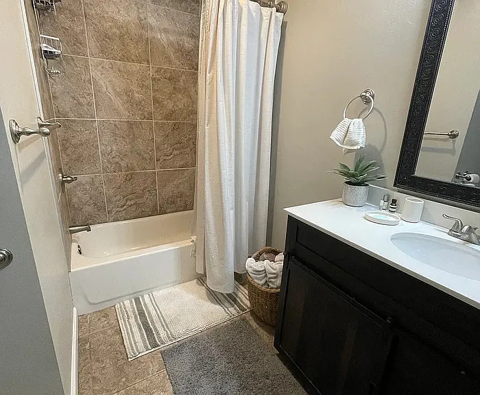 1715 E Miles St — Photo 10