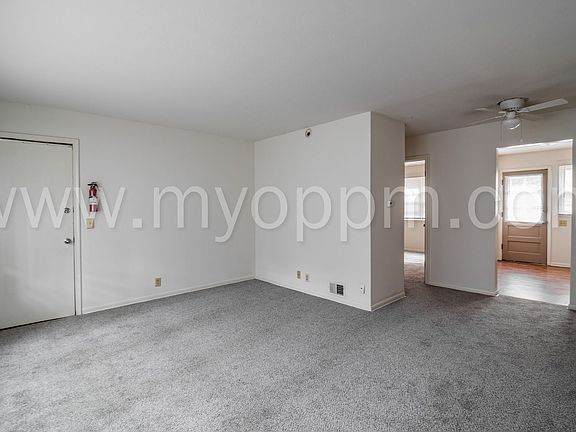 5th image of 3526 S 82nd St #3606/05