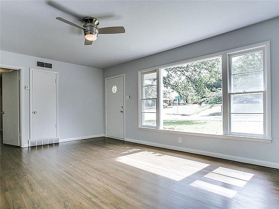 2nd image of 6550 Darwood Ave