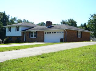 1047 Harvest Dr, Thomasville, NC 27360