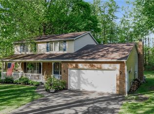 141 Tiffany Ln, Lancaster, NY 14086