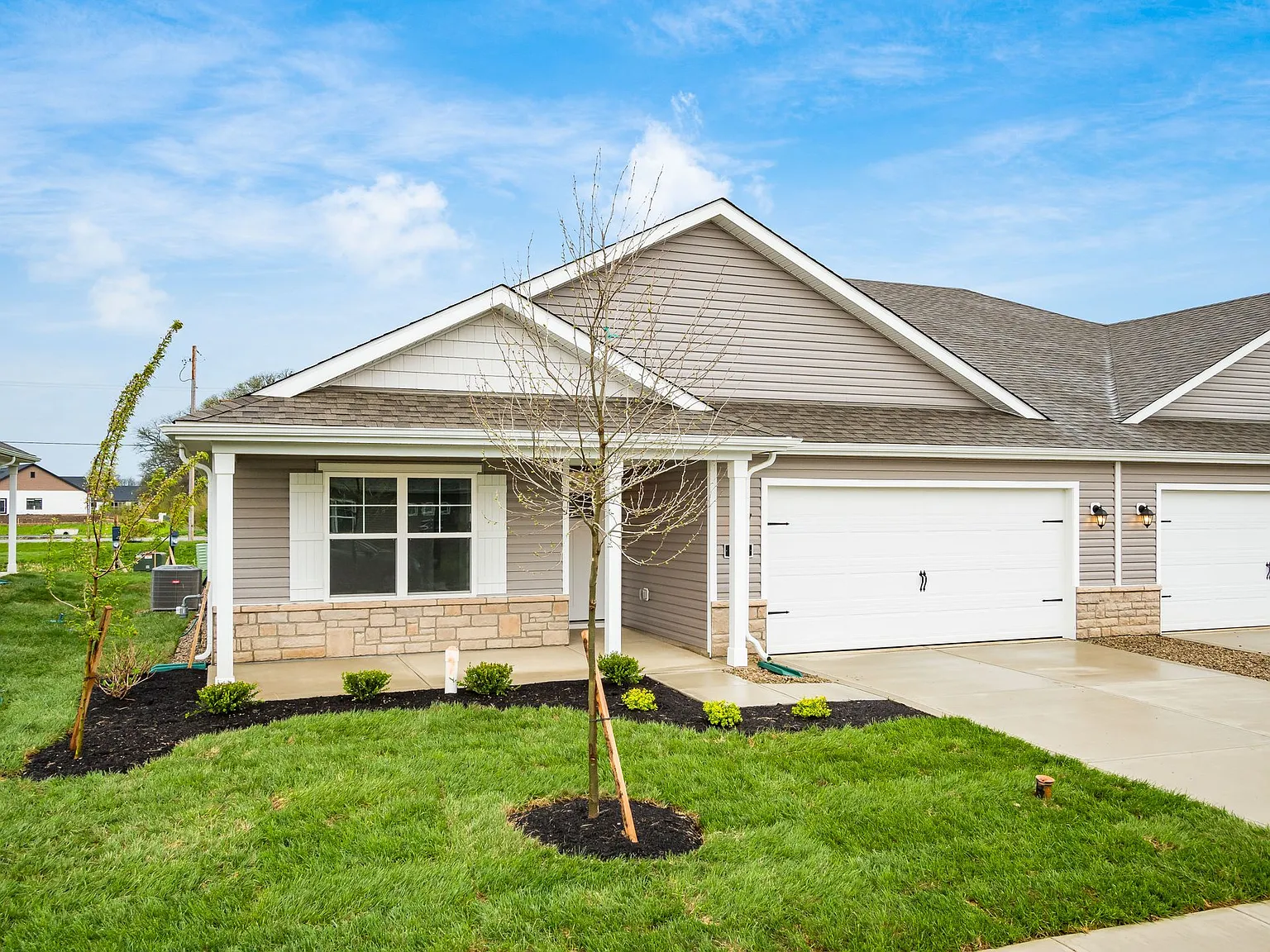 3 bed, 1600 sqft, $2,599 — Photo 2
