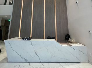 65 Mutual St #606, Toronto, ON M5B 2A9