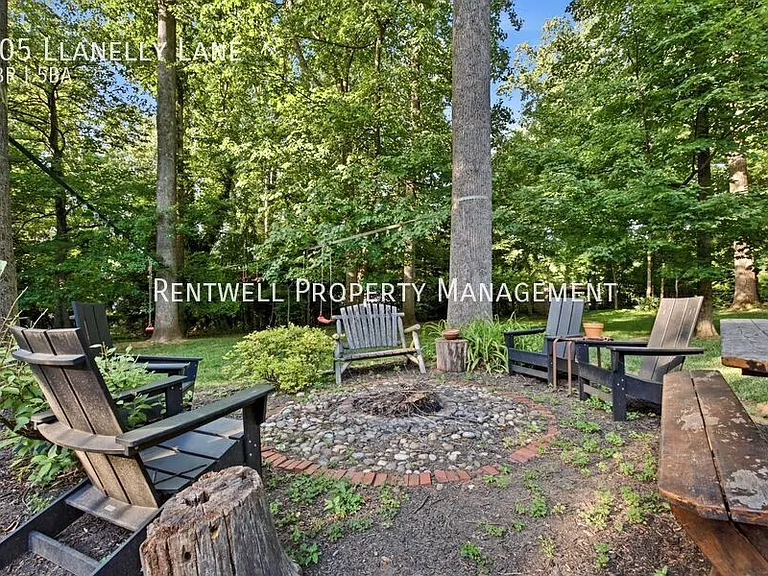 805 Llanelly Ln — Photo 34