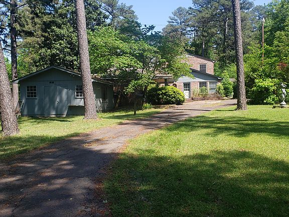 2nd image of 1600 K St