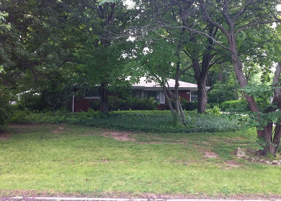 3225 Bonham Dr photo 1