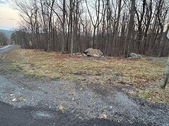 2nd image of 245 Inca Trl