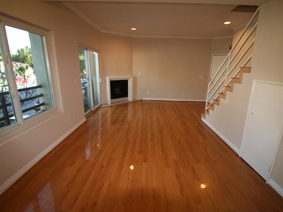4th image of 4350 Stern Ave APT 4