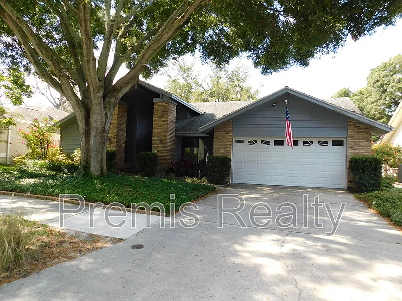 3 bed, 2.0 bath, 2131 sqft, $3,195 — Photo 1