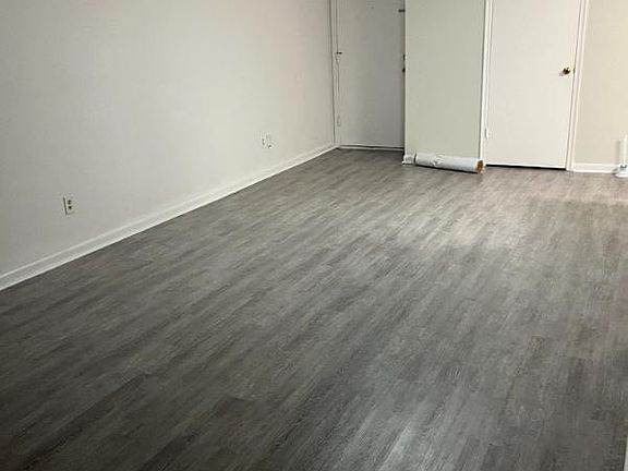 5th image of 3837 Atrium Dr
