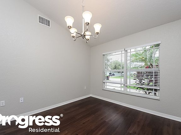 4th image of 4205 Cinnamon Fern Ct