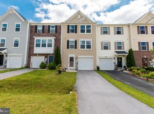 248 Rumbling Rock Rd, Hedgesville, WV 25427