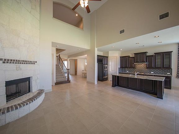5th image of 12506 Agate Ln