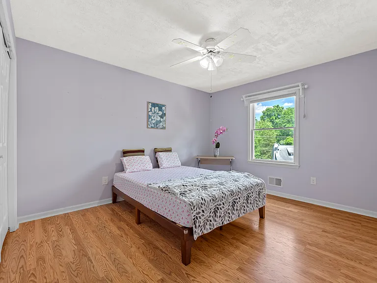 161 River Dr — Photo 15
