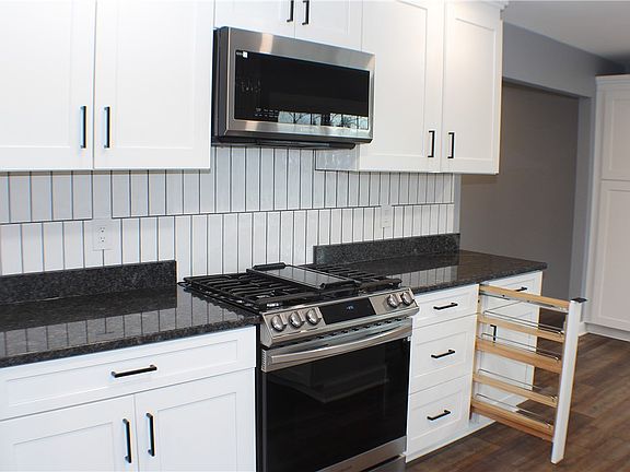 5th image of 9462 Peebles Rd