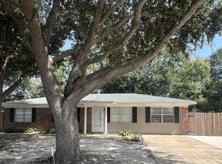 672 Orchard Dr, Diberville, MS 39540