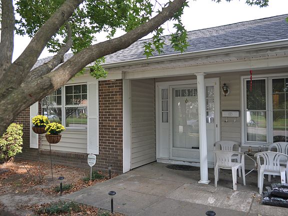 2nd image of 624 Whitechapel Dr