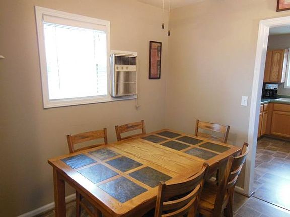 4th image of 4608 Quincy Dr