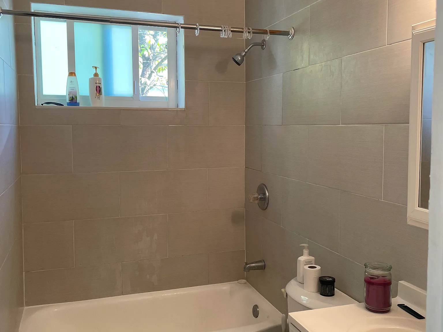 1 bed, 750 sqft, $1,250 — Photo 2