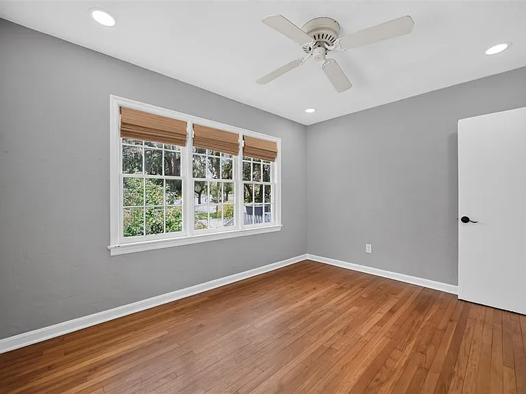 2732 Newark Way — Photo 20