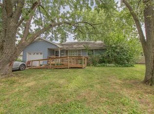 1104 N 30th St, Mattoon, IL 61938