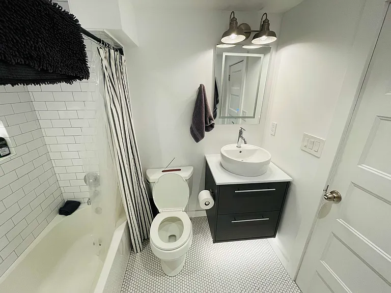 130 W Mead Ave #2 — Photo 6