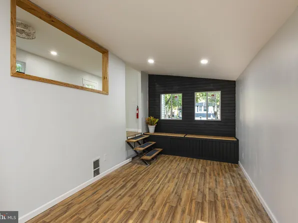 48 Hazelwood Dr, Elmer, NJ 08318