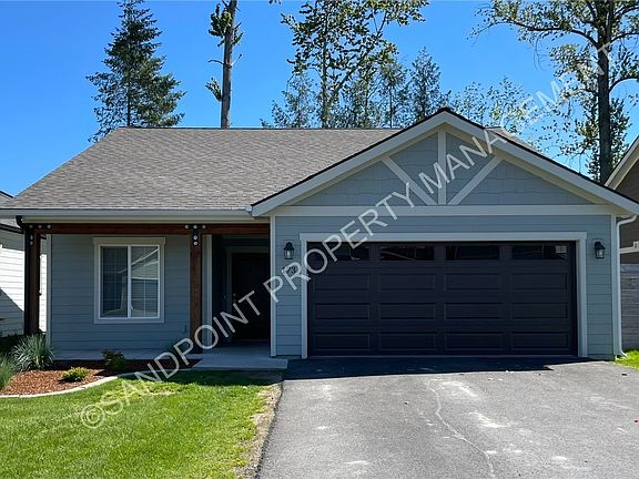 2nd image of 173 Carnelian Ave