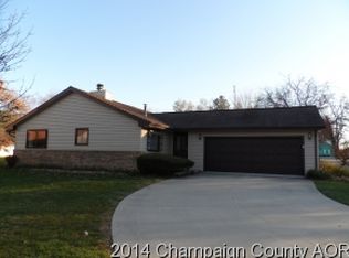 105 Spring Cir, Urbana, IL 61802