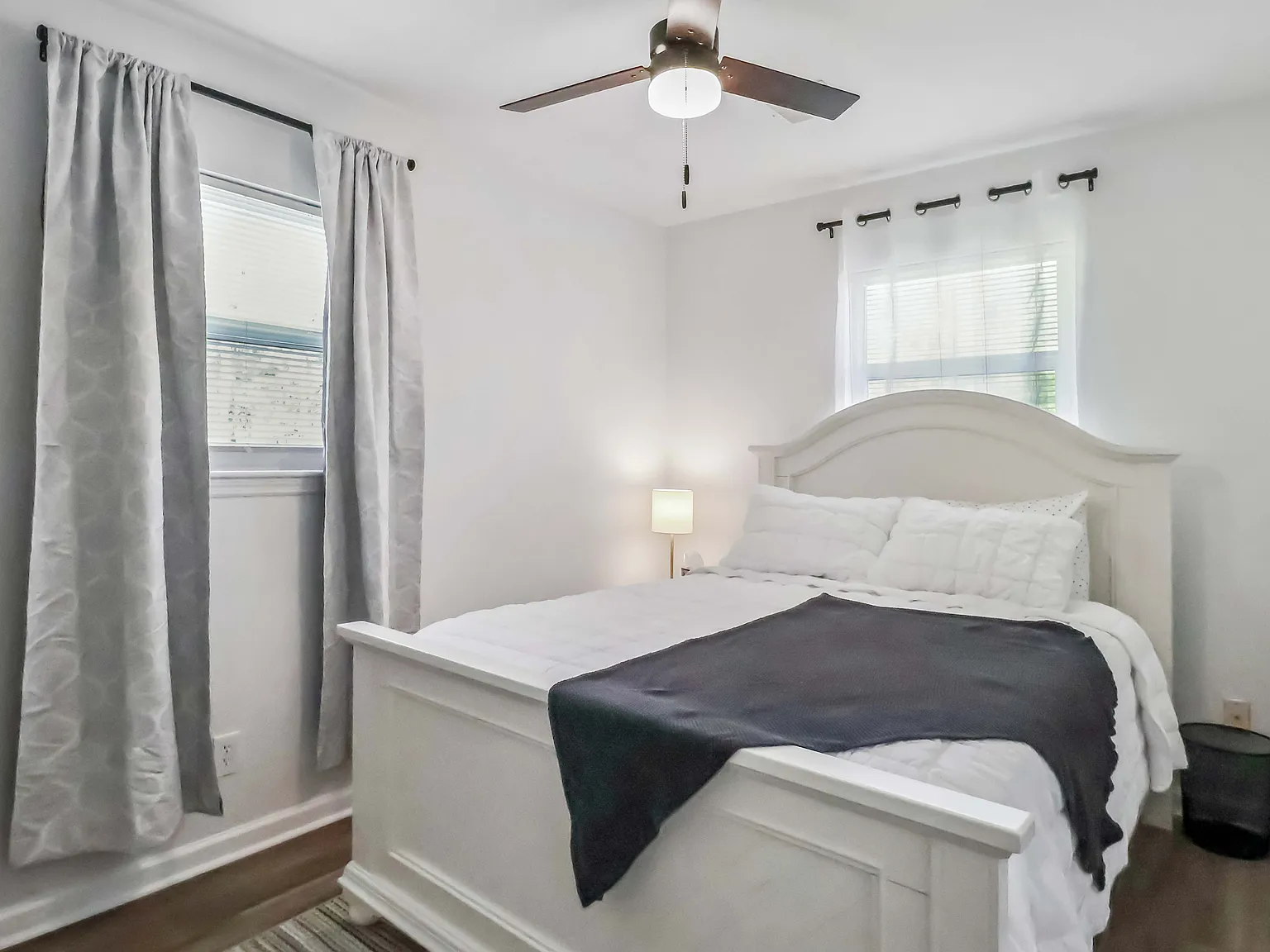 2 bed, 1.0 bath, $2,150 — Photo 3