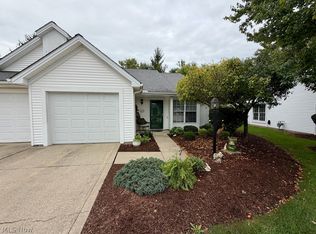 1057 Lake Meadow Ln, Brunswick, OH 44212