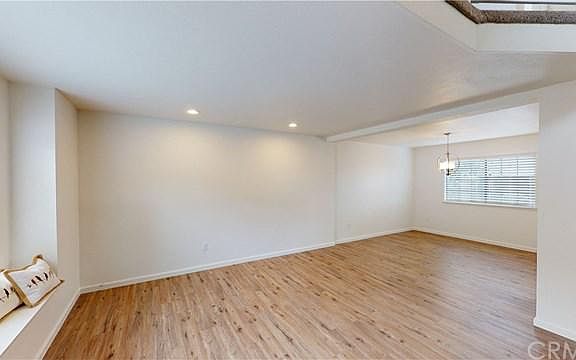 4th image of 14488 Glenoak Pl