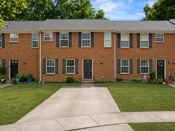 1132 Jonestown Ln, Lexington, KY 40517