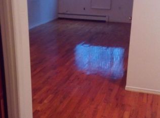 6918 64th St, Ridgewood, NY 11385