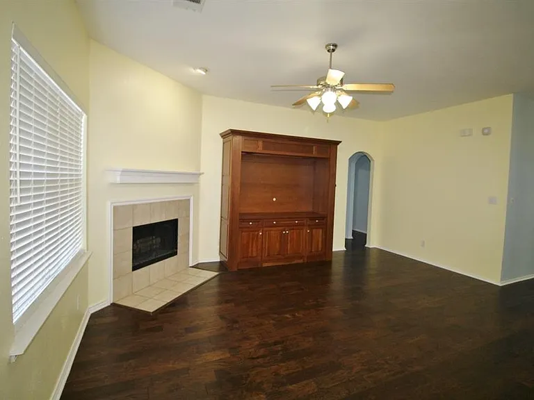 4003 Greenwood Way — Photo 13