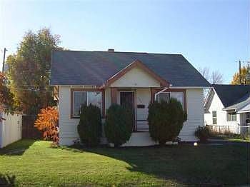 1st image of 2530 E Everett Ave