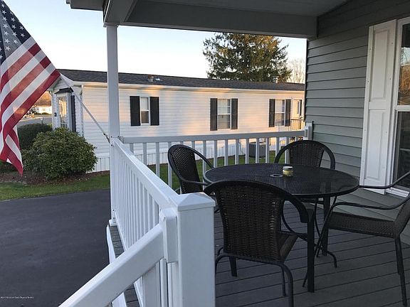 2nd image of 61 Silvermead Dr
