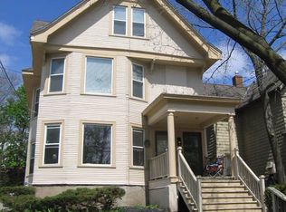 1020 E Johnson St APT 2, Madison, WI 53703