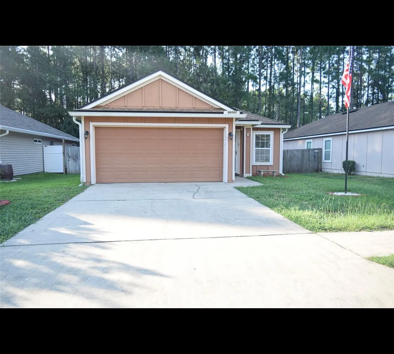 3 bed, 1331 sqft, $2,100 — Photo 1