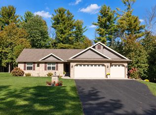 3330 Tarragon Trl, Green Bay, WI 54313