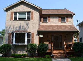 639 N Waiola Ave, La Grange Park, IL 60526