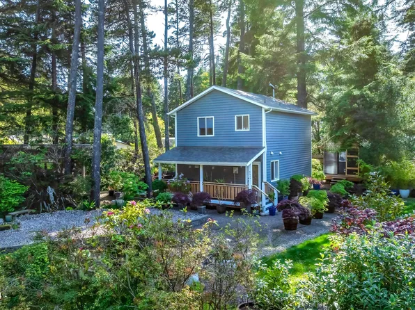 6655 Ellie Ave, Otter Rock, OR 97369