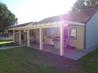 6174 Goldenrod Ln, Riverside, CA 92504