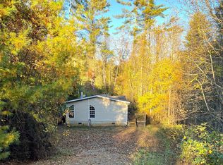 6 Woodland St, Spruce Pine, NC 28777