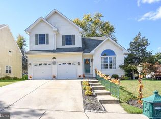3100 Maureen Dr, Philadelphia, PA 19154