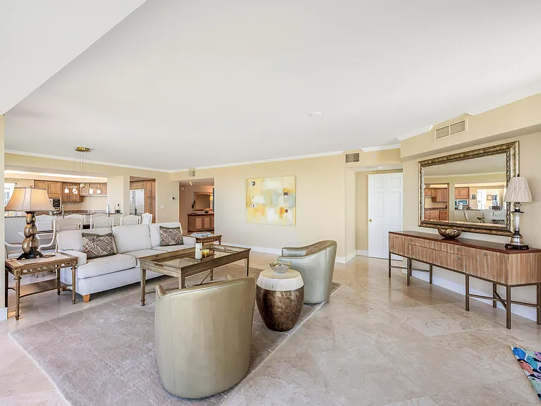 20 Seagate Dr #803 — Photo 8