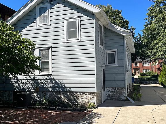 3rd image of 517 E Henry Clay St