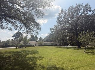203 Flowers Rd, Pineville, LA 71360