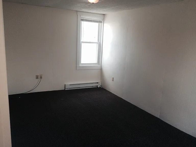 46 E Main St — Photo 9