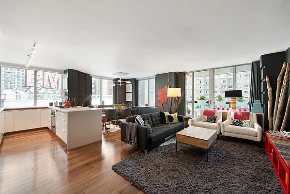 Sold by Nest Seekers International | media 17